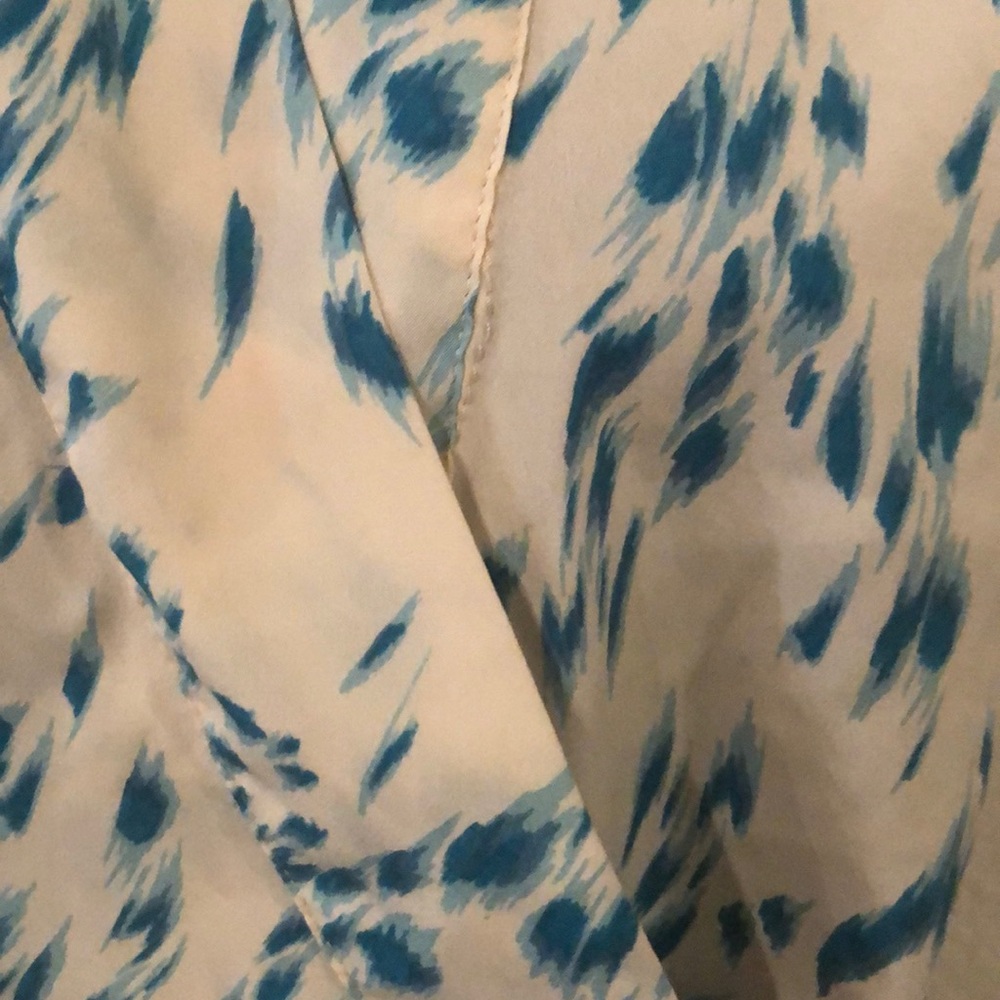 ❤️ 2/$20 Banana Republic SOLD - Picture 3 of 7